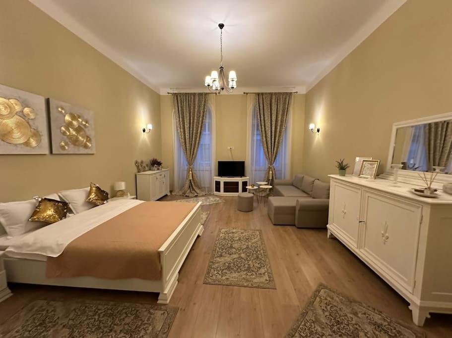Studio Montaldo Брашов Екстериор снимка